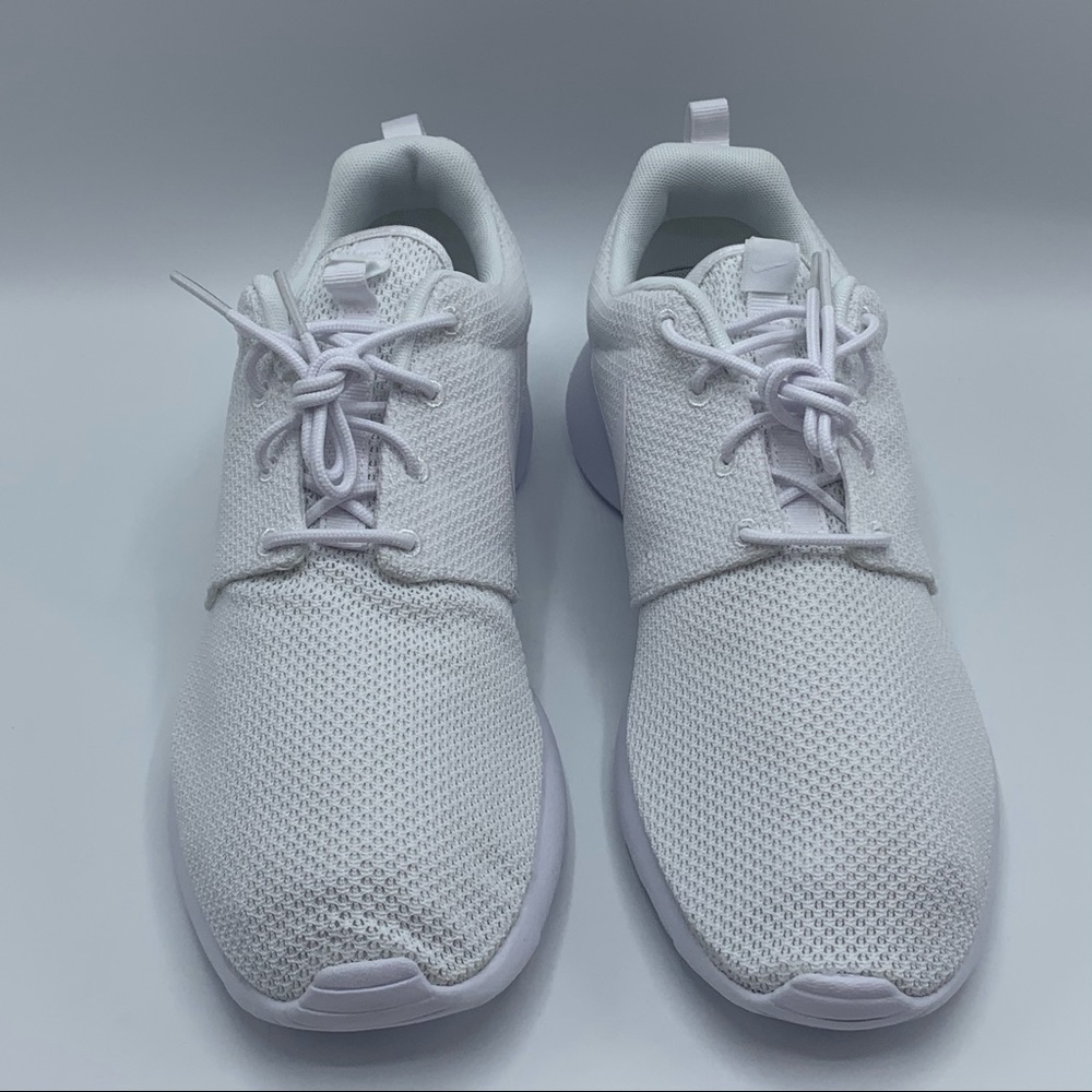 NEW Nike Roshe Run 511881-112 Running Shoes White - Picture 2 of 7